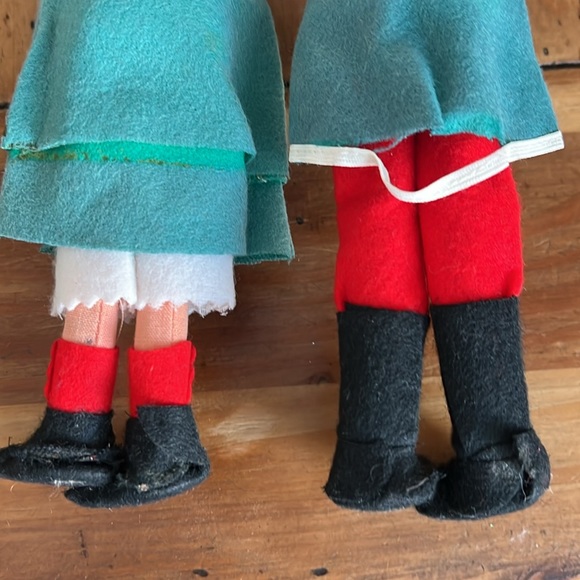 R. Dakin & Company Dream Dolls Carolers Preowned - Picture 3 of 15